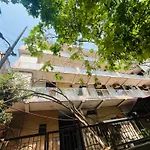 Hotel Green Villa - Near Nizamunddin Railway Station